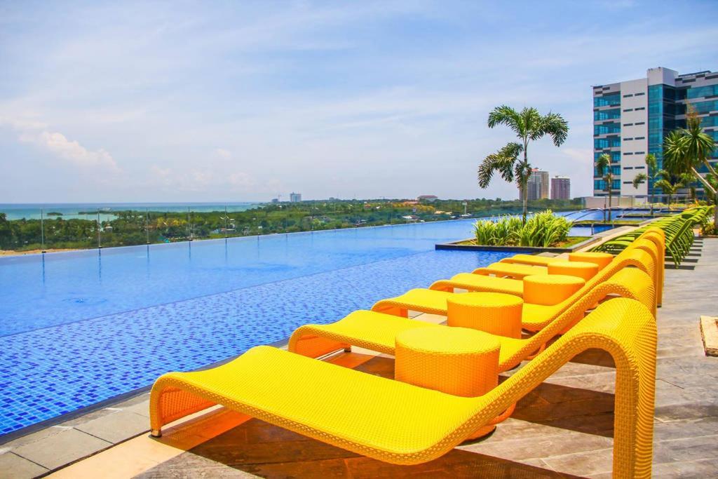 Mactan Newtown Cebu Affordable Suite! Lapu-Lapu City Eksteriør billede